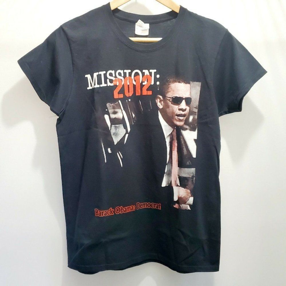 Barack Obama Mission 2012 President USA United‎ States Graphic T Shirt Medium
